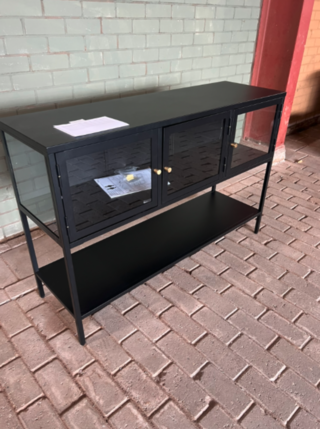 Sidetable , By Fonq, Fort, Zwart